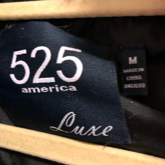 525 America Fur Coat - Picture 6 of 11